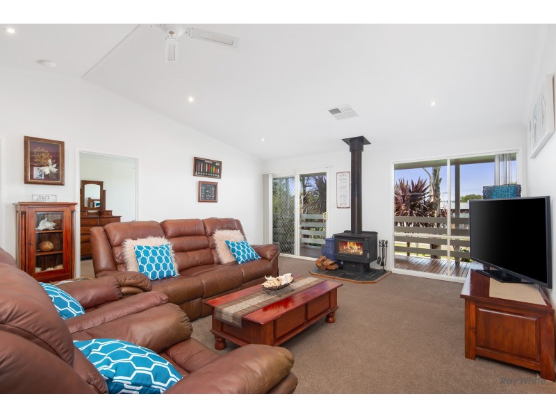 10 Gemma Street, Sunderland Bay VIC 3922