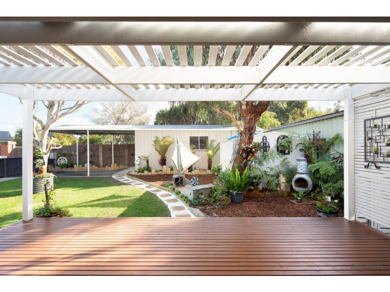 10 Gemma Street, Sunderland Bay VIC 3922