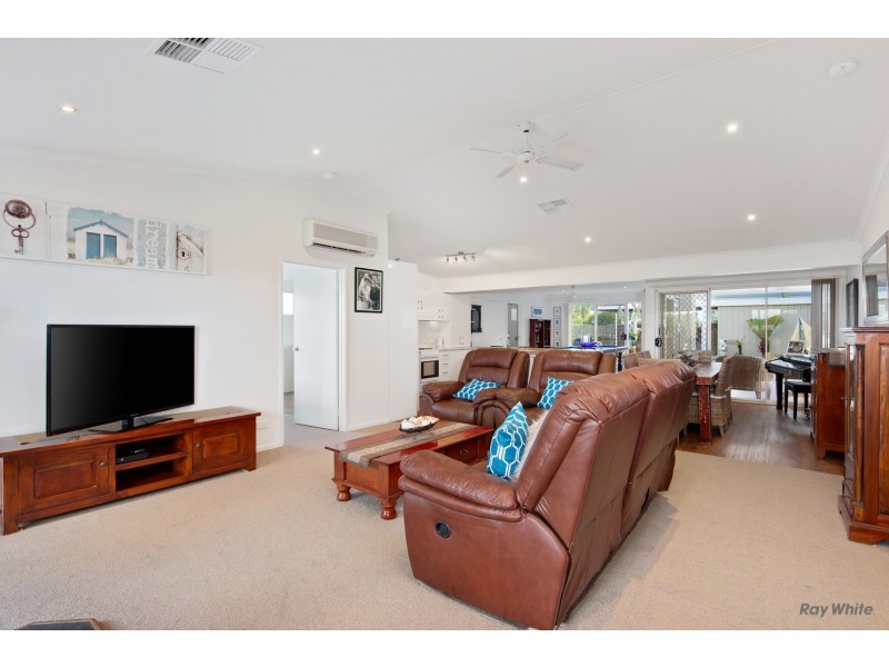 10 Gemma Street, Sunderland Bay VIC 3922