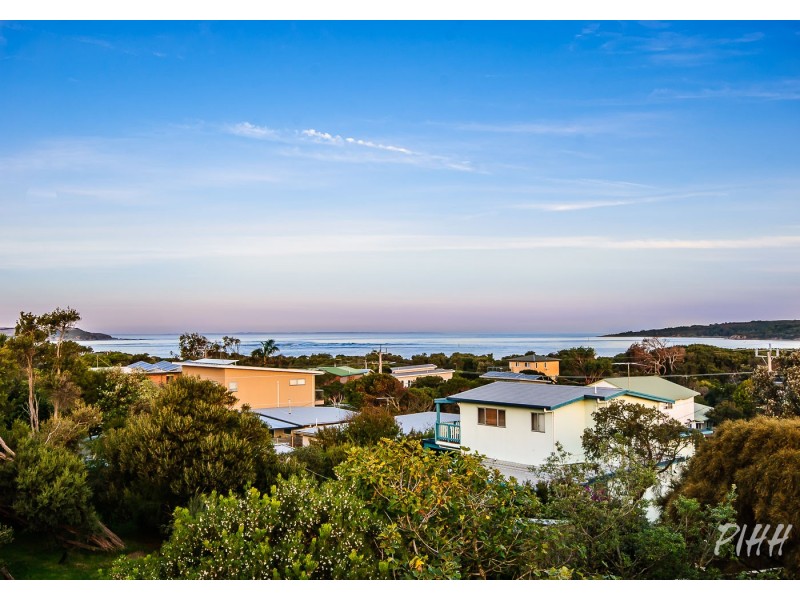 11 Maroubra Drive, Cape Woolamai VIC 3925