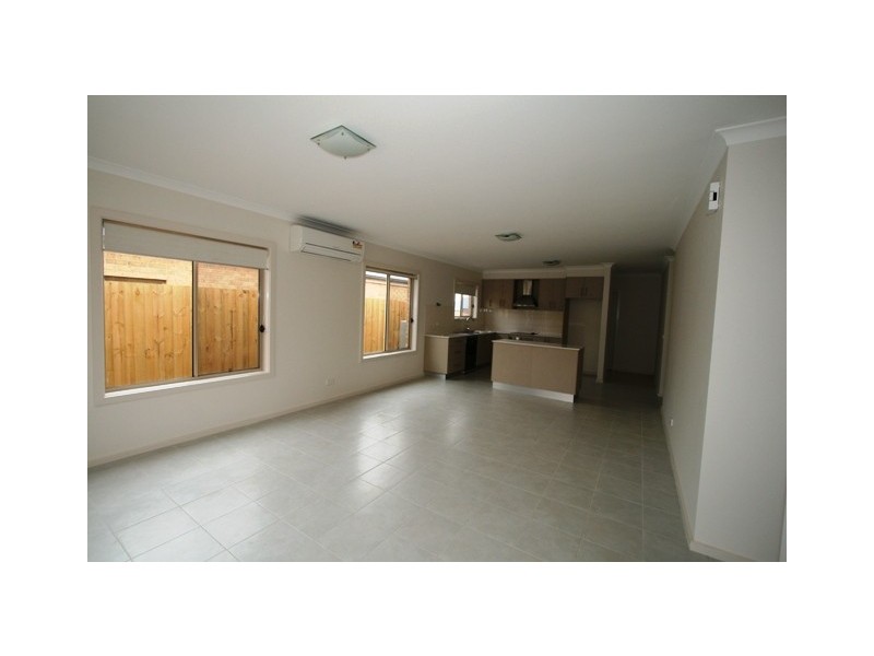 1/2 Acacia Close, Cowes VIC 3922
