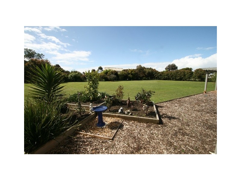 37 Ventnor Road, Cowes VIC 3922