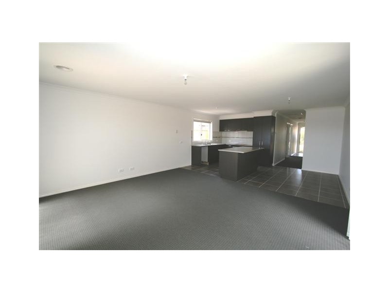 20 Rosella Grove, Cowes VIC 3922