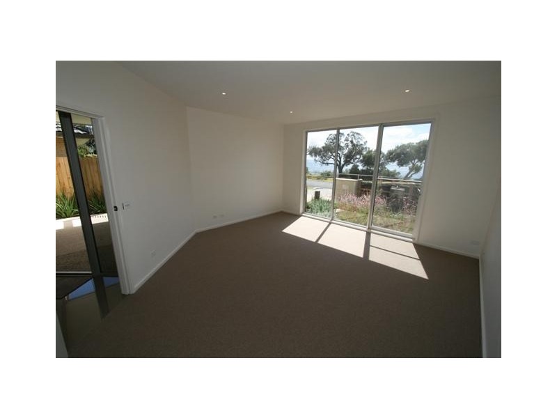 12A Seaview Street, Newhaven VIC 3925