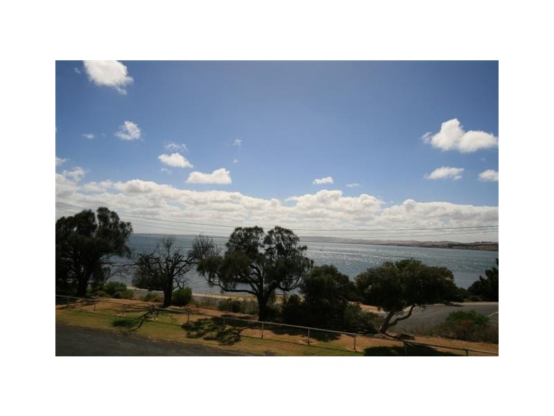 12A Seaview Street, Newhaven VIC 3925