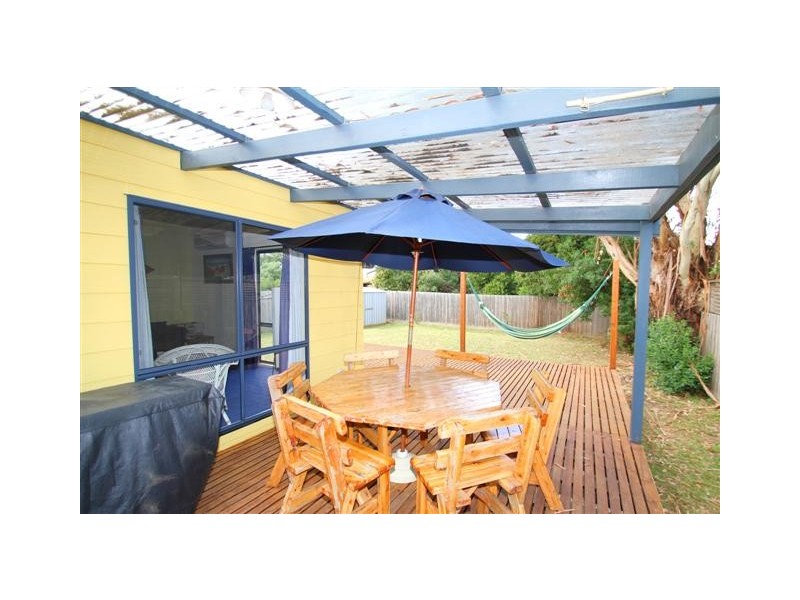 98 Teddy Bear Lane, Cowes VIC 3922