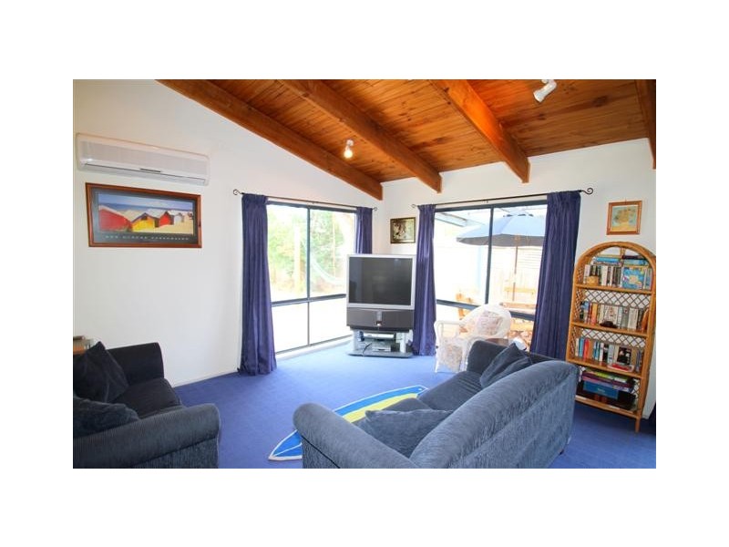 98 Teddy Bear Lane, Cowes VIC 3922