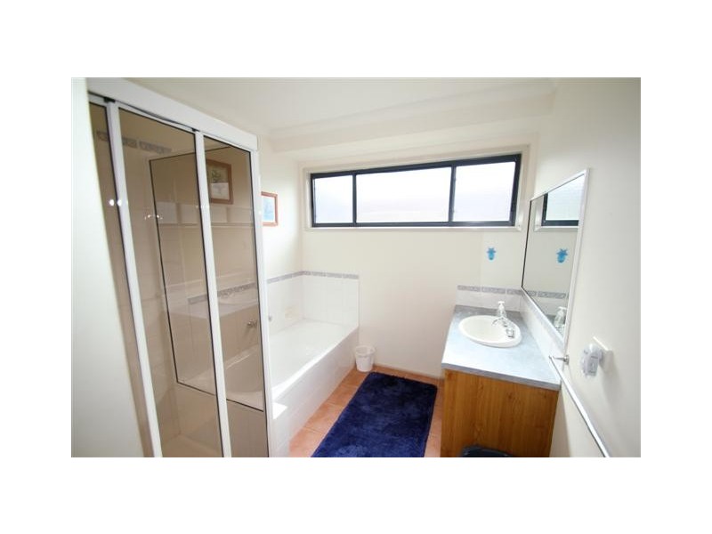 98 Teddy Bear Lane, Cowes VIC 3922