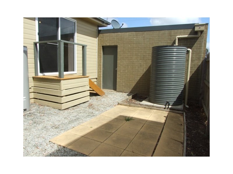 2/81 McKenzie Road, Cowes VIC 3922