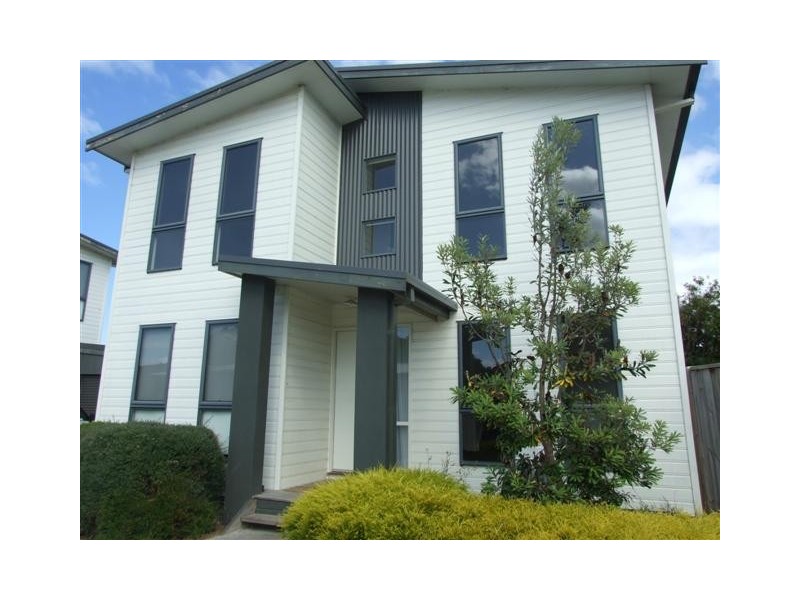 2/28 Malcliff Road, Newhaven VIC 3925