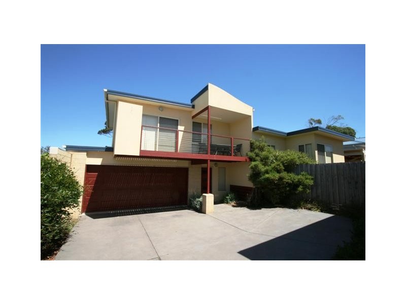 2/191 Church Street, Cowes VIC 3922