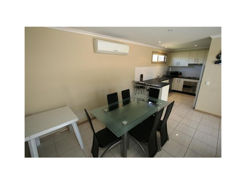 2/191 Church Street, Cowes VIC 3922