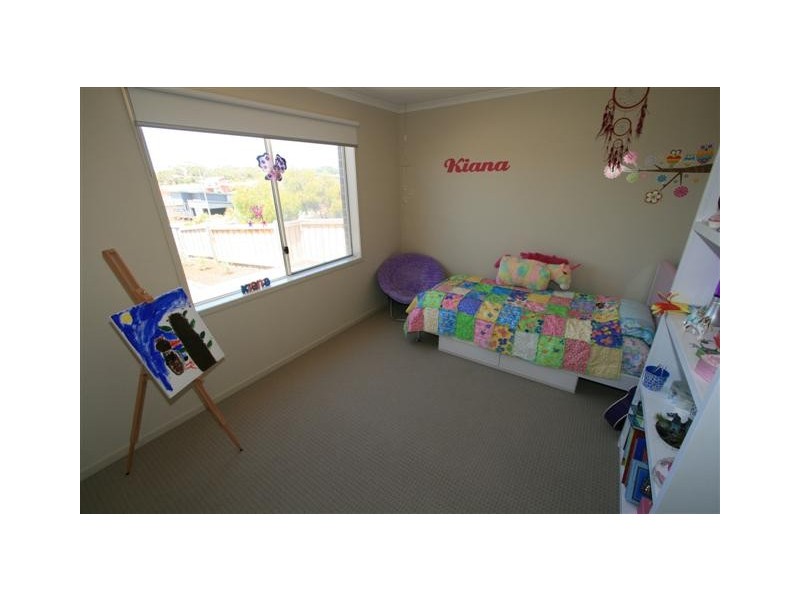 17 Lomandra Drive, Cowes VIC 3922