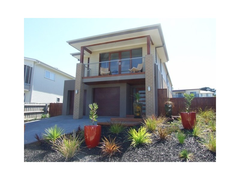 32 Halcyon Avenue, San Remo VIC 3925