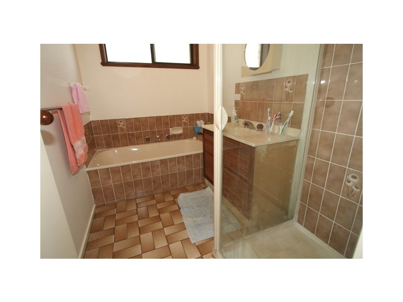 8 Chapel Street, Cowes VIC 3922