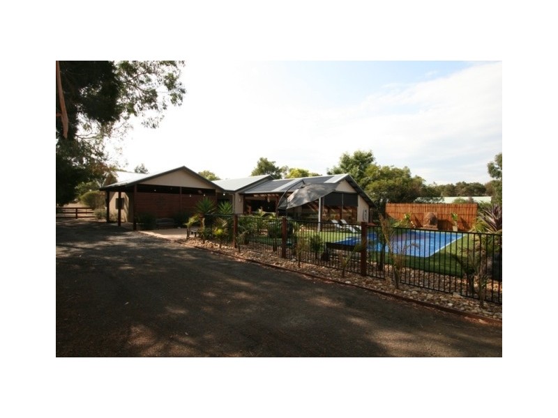 171 Justice Road, Cowes VIC 3922