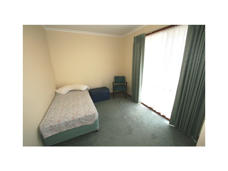 17 Rita Avenue, Cowes VIC 3922