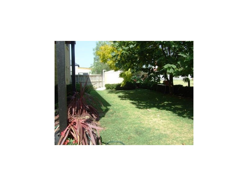 2 Robwood Court, Silverleaves VIC 3922