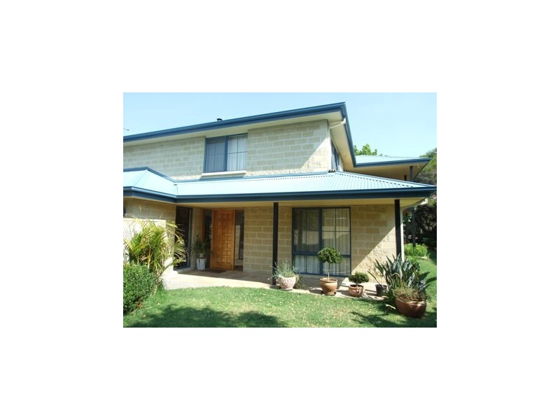 2 Robwood Court, Silverleaves VIC 3922