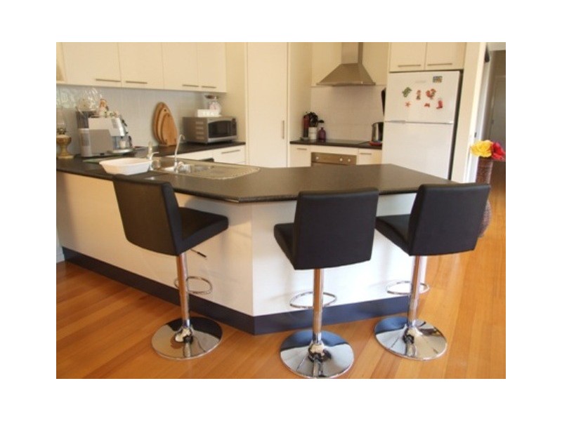 35 Katherine Ccrt, Cowes VIC 3922