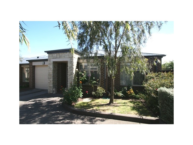 7/1A Leslie Avenue, Cowes VIC 3922