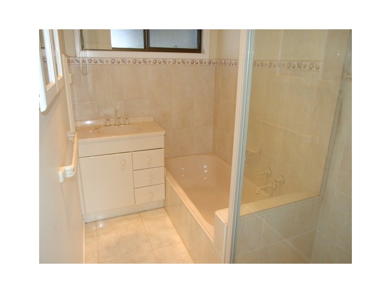 9 Barry St, Sunderland Bay VIC 3922