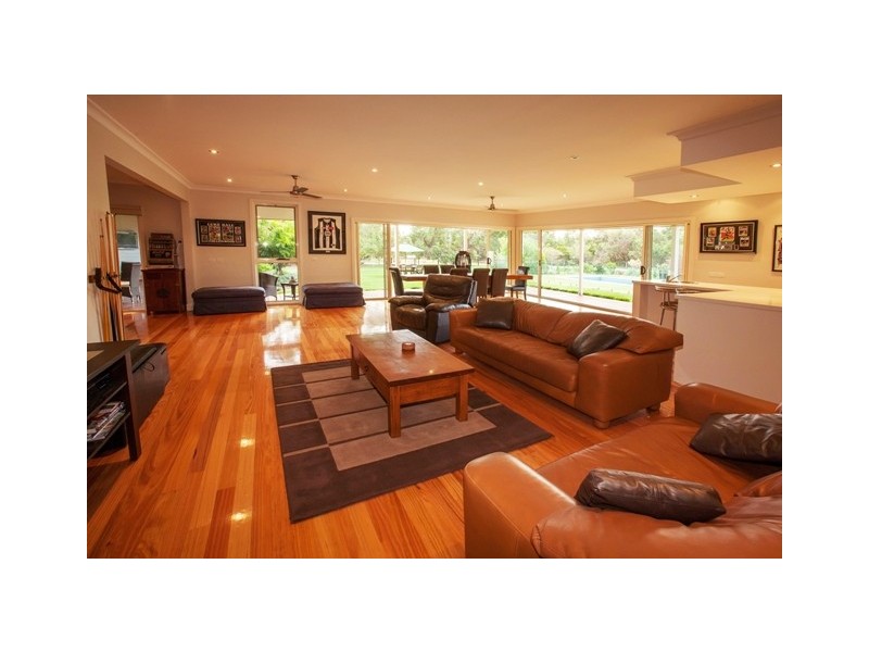2/136-144 McKenzie Road, Cowes VIC 3922