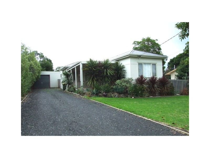 26 Seascape Ave, Cowes VIC 3922