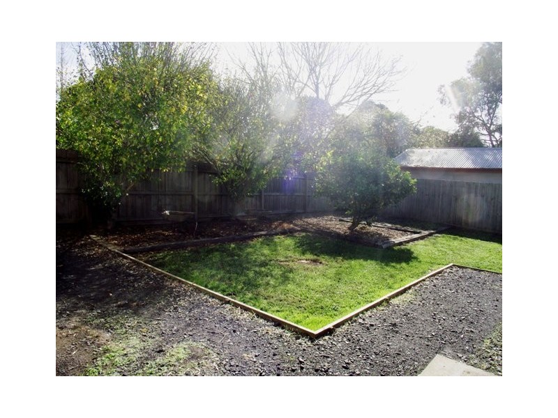 26 Seascape Ave, Cowes VIC 3922