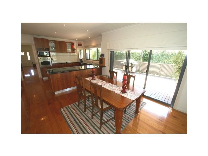 19 Walton Street, Cowes VIC 3922