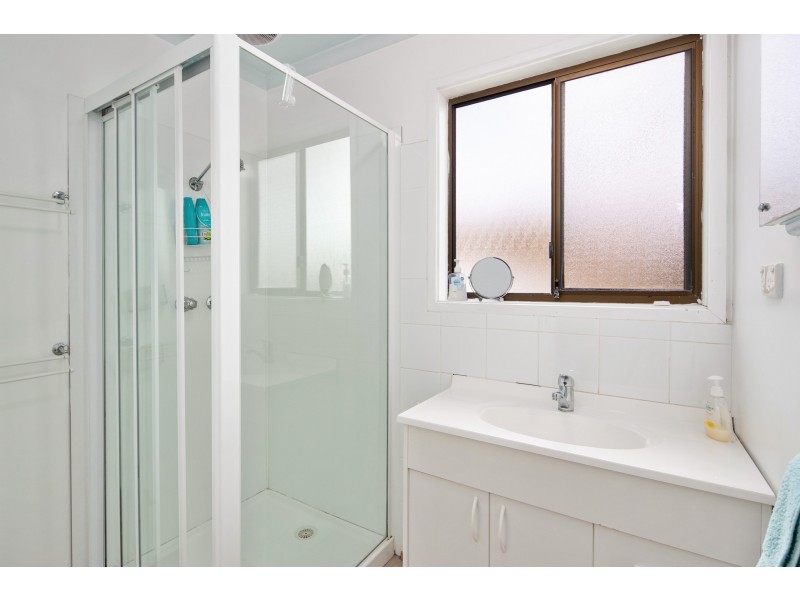 8 Dolphin Drive, Smiths Beach VIC 3922