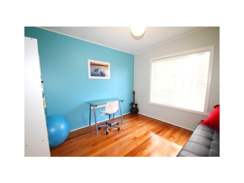 16 Bayview Drive, Cowes VIC 3922