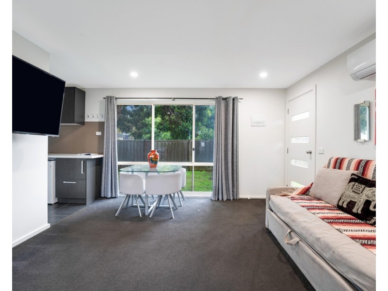 10 and 12 Hobsons Parade, Cowes VIC 3922