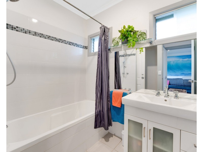 10 and 12 Hobsons Parade, Cowes VIC 3922