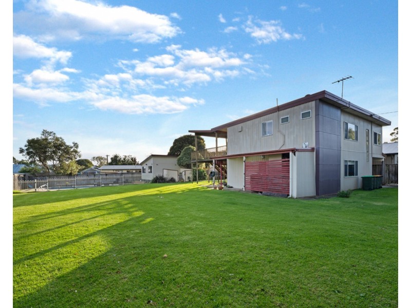 10 and 12 Hobsons Parade, Cowes VIC 3922