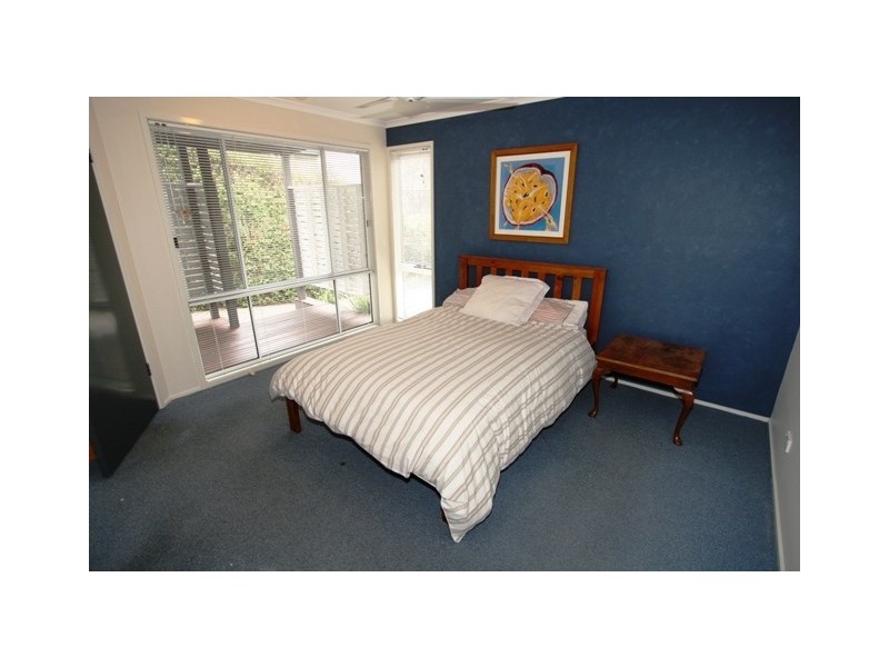 8 Chloe Close, Cowes VIC 3922