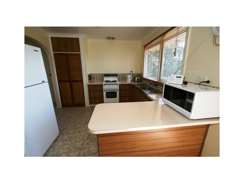 14 Hobsons Parade, Cowes VIC 3922