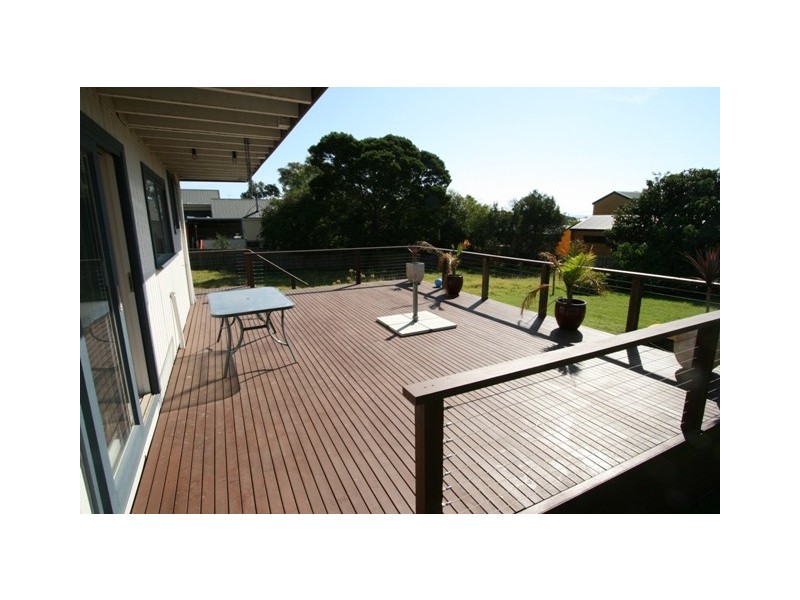 14 Hobsons Parade, Cowes VIC 3922