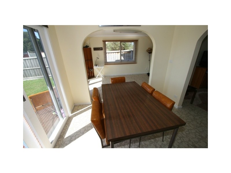 14 Hobsons Parade, Cowes VIC 3922