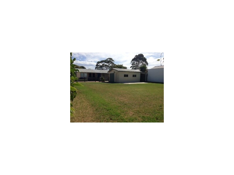 2,13 School Avenue, Newhaven VIC 3925