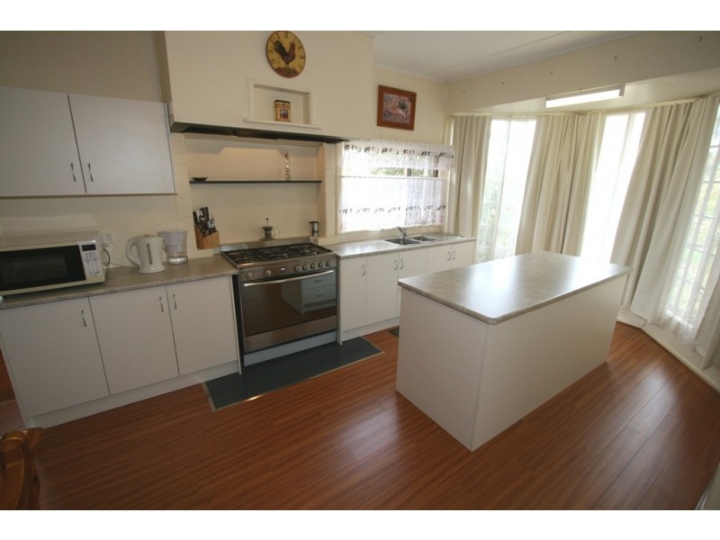 9 Grandview Grove, Cowes VIC 3922