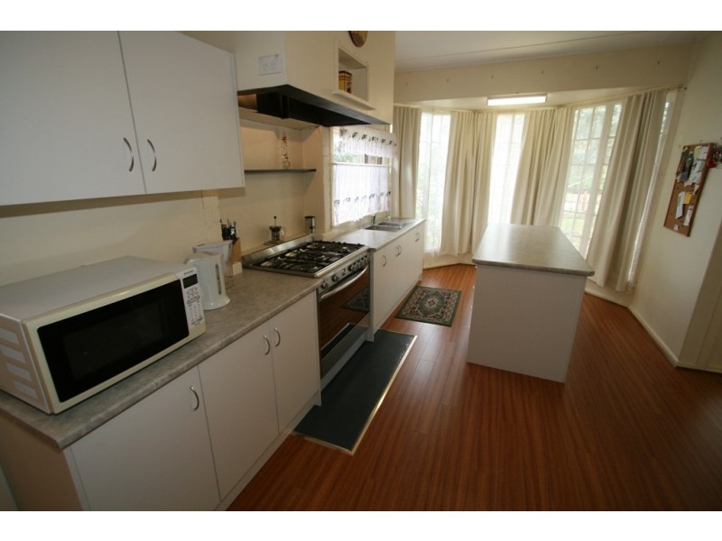 9 Grandview Grove, Cowes VIC 3922