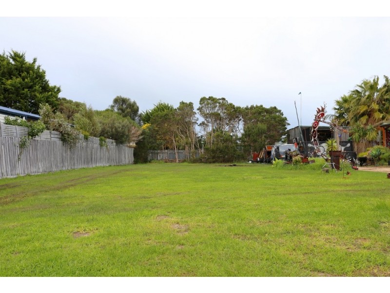 5 Pinedale Avenue, Cape Woolamai VIC 3925