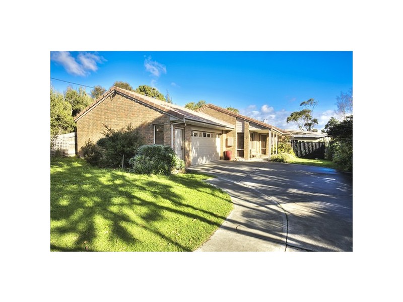 8 Hotham Close, Cowes VIC 3922