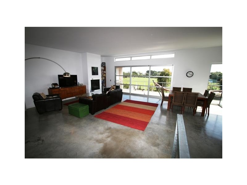 18 Anthony Court, Cowes VIC 3922