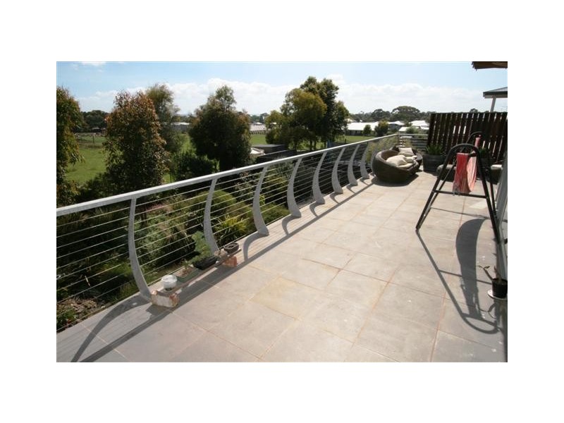 18 Anthony Court, Cowes VIC 3922