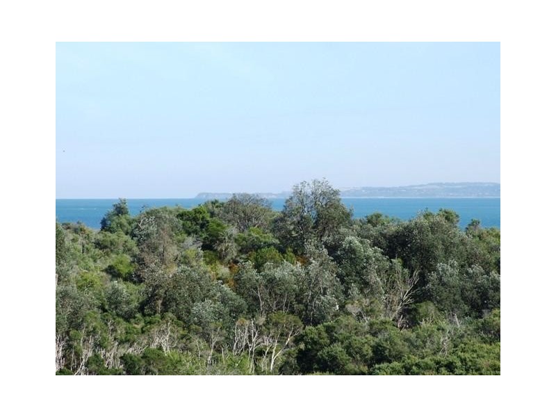 8 Toscana Rise, Cowes VIC 3922
