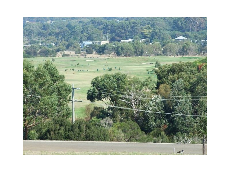 8 Toscana Rise, Cowes VIC 3922