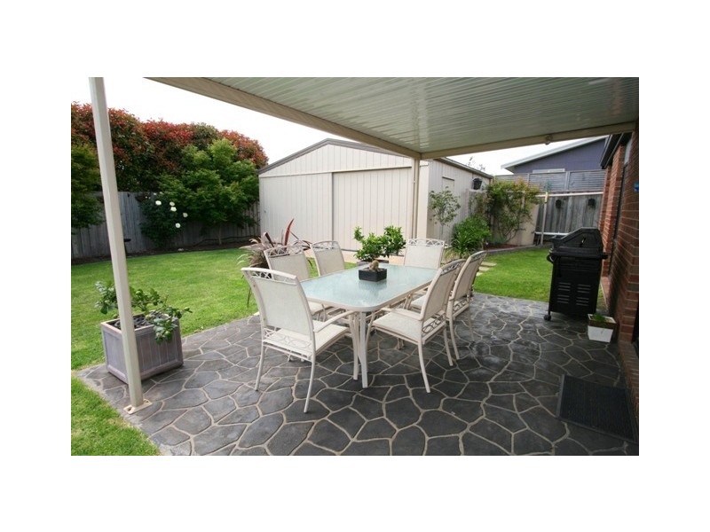 25 Norman Drive, Cowes VIC 3922
