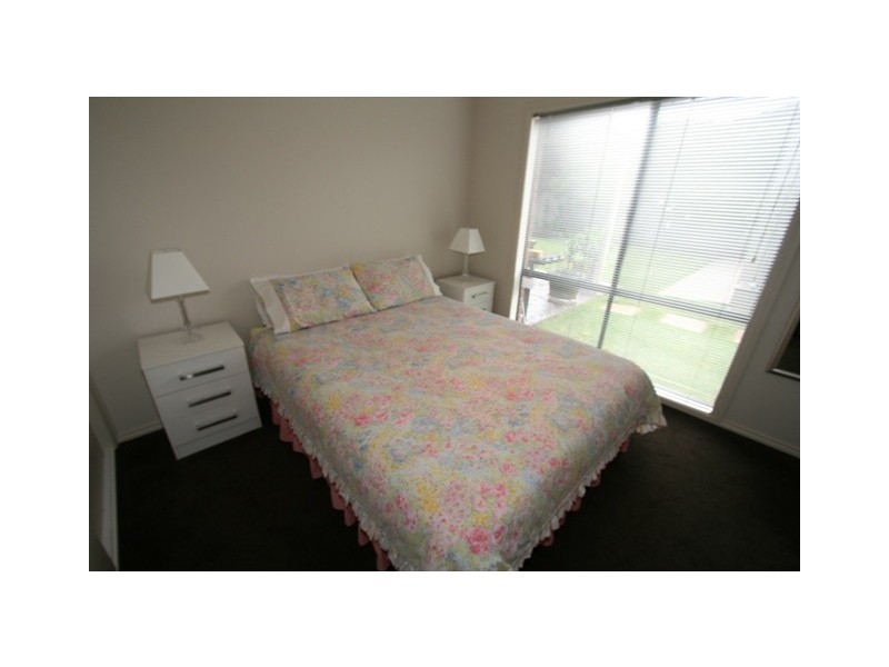 25 Norman Drive, Cowes VIC 3922